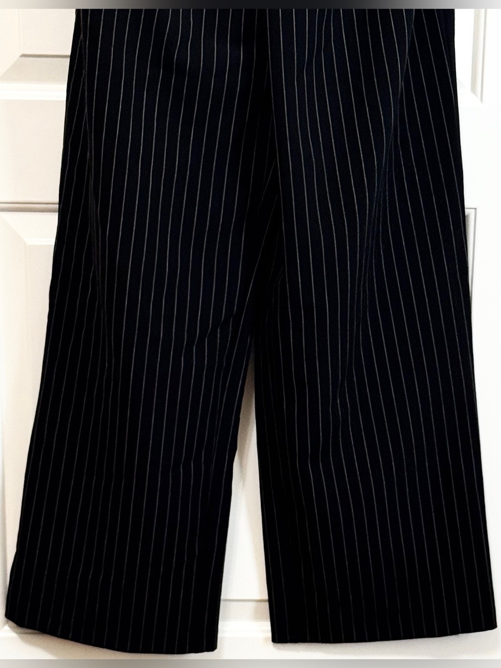 Express Pinstripe Tailored Vest Wide Leg Jumpsuit Black White Size 2 - Picture 8 of 13